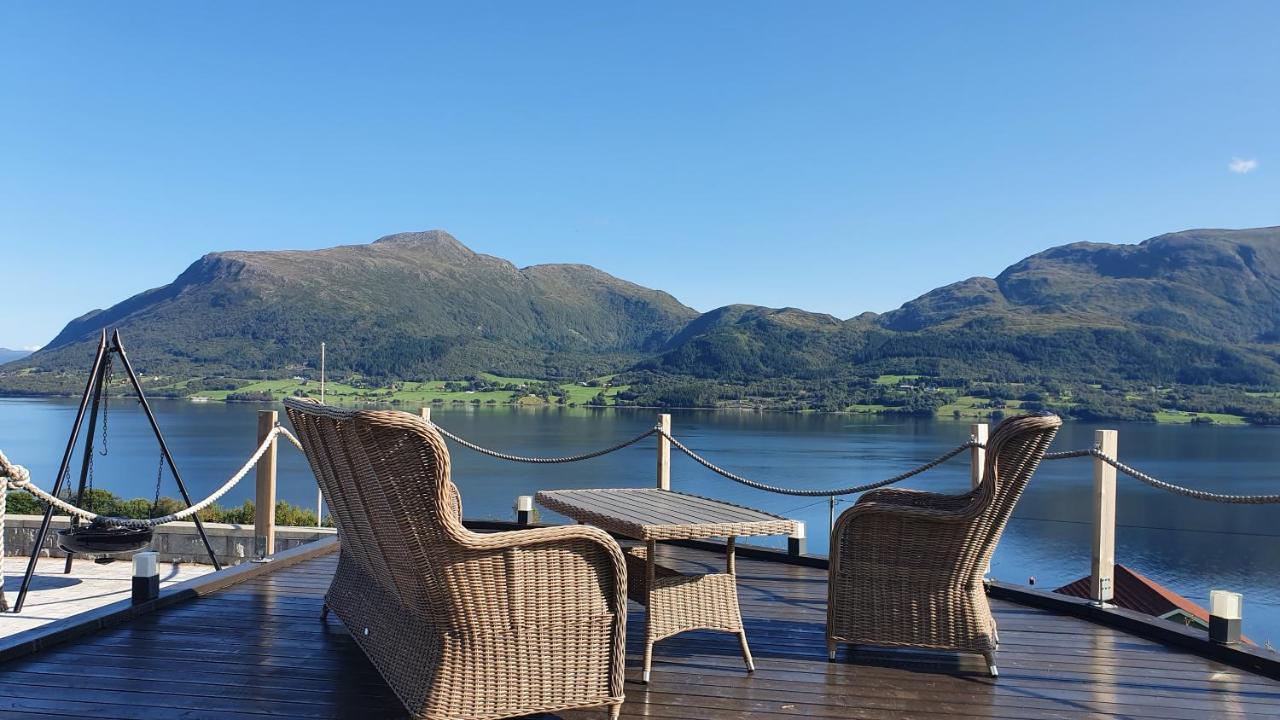 Kvernesfjorden Apartments Steinsgrenda Bagian luar foto