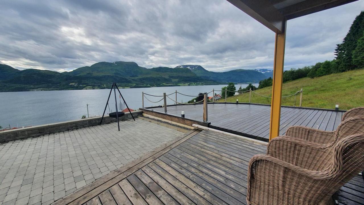 Kvernesfjorden Apartments Steinsgrenda Bagian luar foto