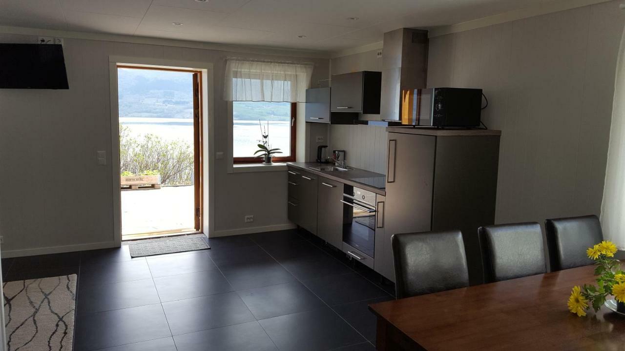 Kvernesfjorden Apartments Steinsgrenda Bagian luar foto